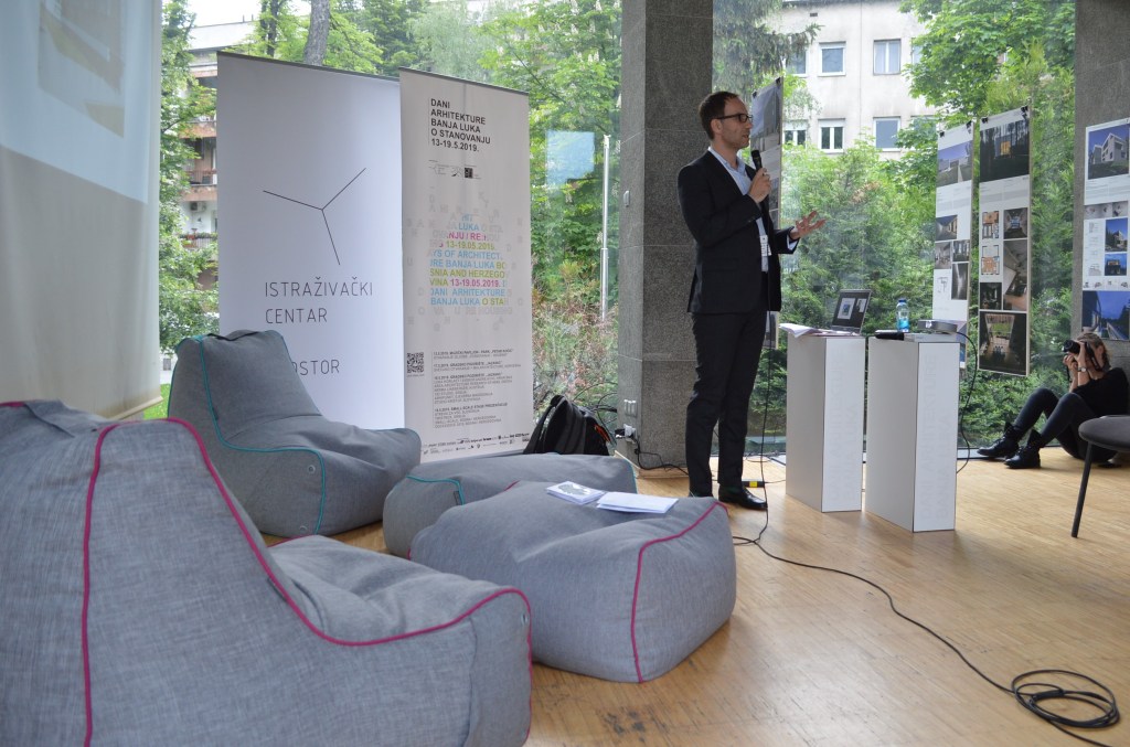 100 godina BAUHAUSA i URBANA&nbsp;ŠETNJA